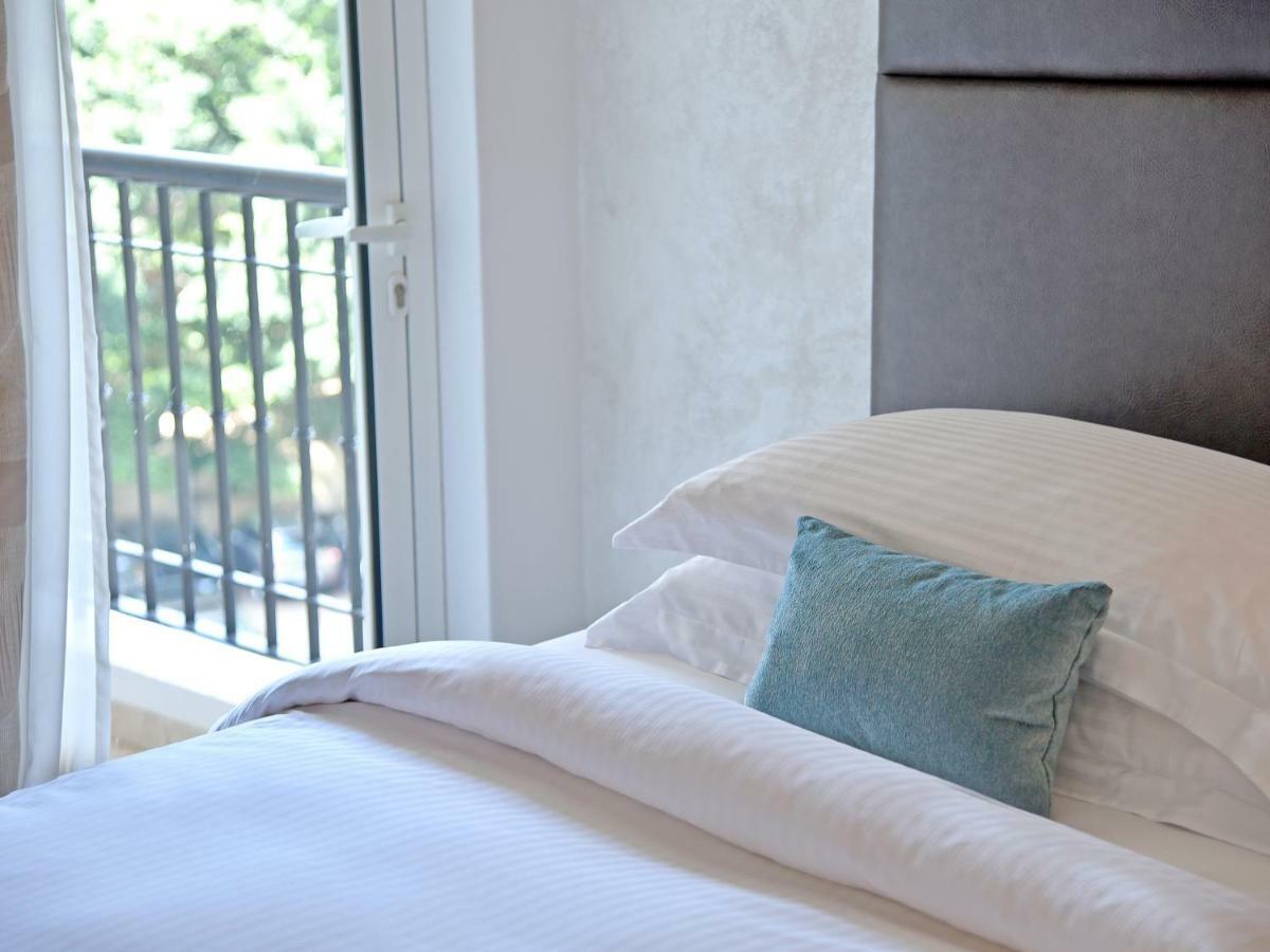 基弗里诺罗塔纳酒店 - 贝鲁特 外观 照片 A bedroom at the hotel